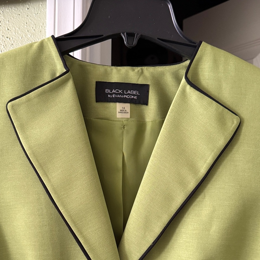 Black Label Women's Lime Blazer with Black Trim - Picture 2 of 6